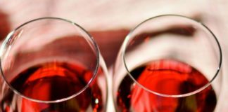 Covid, 1,1 mln tonnellate di cibi e vini invenduti nei ristoranti