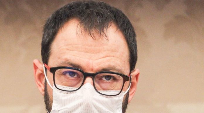 Recovery, Patuanelli “Occasione passo avanti verso agricoltura 5.0”