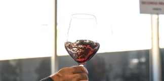 Covid, crolla del 20% consumo vino italiano all’estero