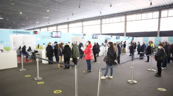 Vaccino, da venerdì in Sicilia dosi per over 80 e accompagnatori over 18