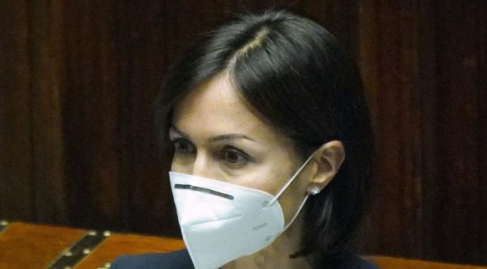 Carfagna “Siamo al governo per ricostruire e non per litigare”