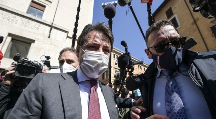 M5S, Conte “Rousseau fornisca i dati degli iscritti”