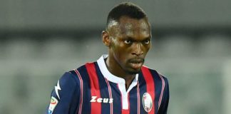 Crotone vince 4-3 a Parma, doppietta di Simy