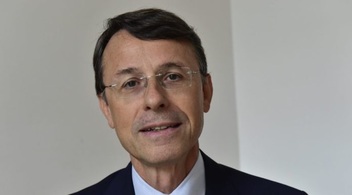 Farmacisti, Andrea Mandelli confermato alla guida della Federazione