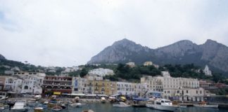 Campania, De Luca “in 2-3 settimane completeremo vaccinazione isole”