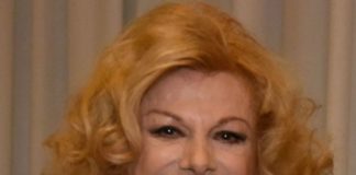 David alla carriera a Sandra Milo