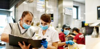 McDonald’s disponibile a vaccinare i suoi 25.000 dipendenti in Italia