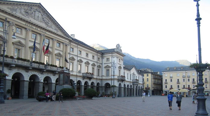 Covid, Valle d’Aosta in zona rossa, 5 regioni in arancione