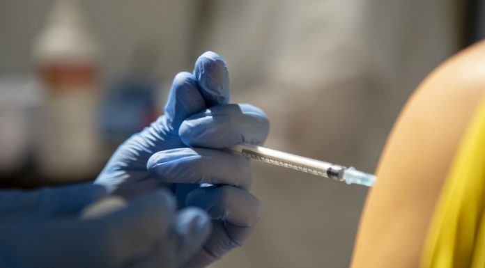 508 mila vaccinazioni in un giorno in Italia