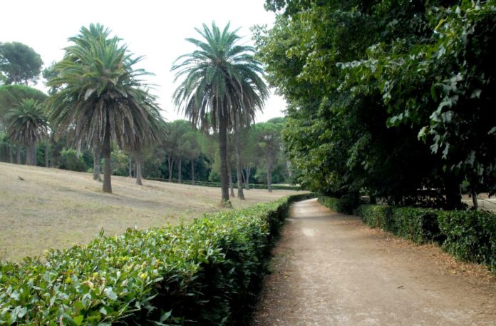 VILLA ADA PARCO VILLE DESERTE