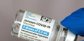 Vaccini over 65, 5 maggio agende aperte per prenotare J&J in Toscana