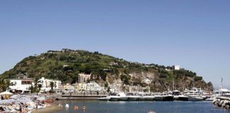 Ischia, Marevivo-Pellicano Hotels a tutela della spiaggia della Chiaia