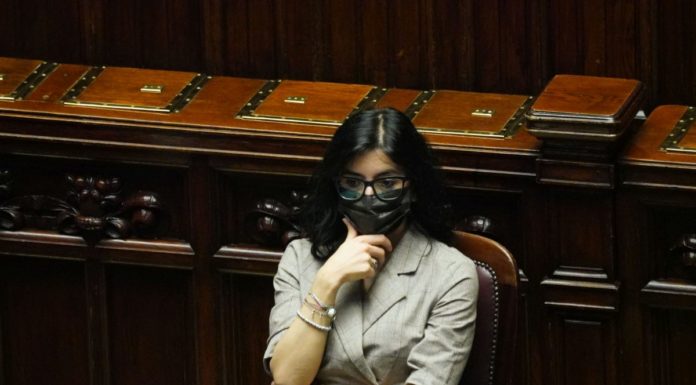 Droga, Dadone “Un giovane al giorno muore per overdose”