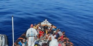 Nuova ondata di sbarchi a Lampedusa, altri avvistamenti nel Mediterraneo
