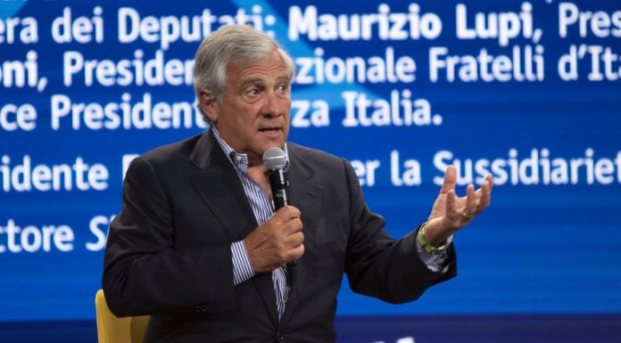 Tajani “Entro questa settimana spostare il coprifuoco”