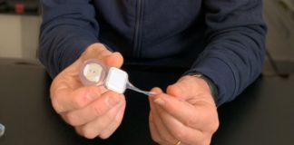 Bari, recupera l’udito a 10 mesi grazie a un “orecchio bionico”