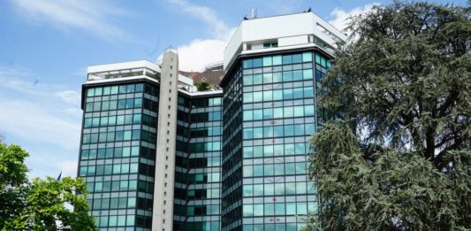 Eni, YPF e XRG firmano un accordo di sviluppo congiunto per il progetto Argentina Lng