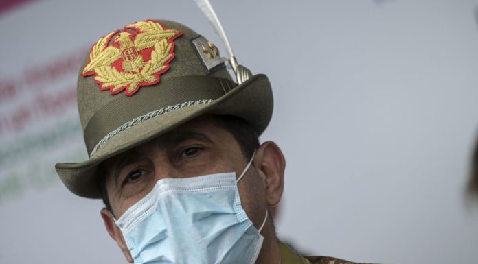 Vaccini, Figliuolo “L’Italia quando fa squadra vince”