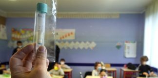 Via libera ai tamponi salivari “Opportunità per screening scolastici”