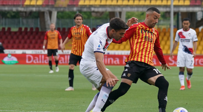 Lapadula e Simy, 1-1 col Crotone, Benevento nei guai
