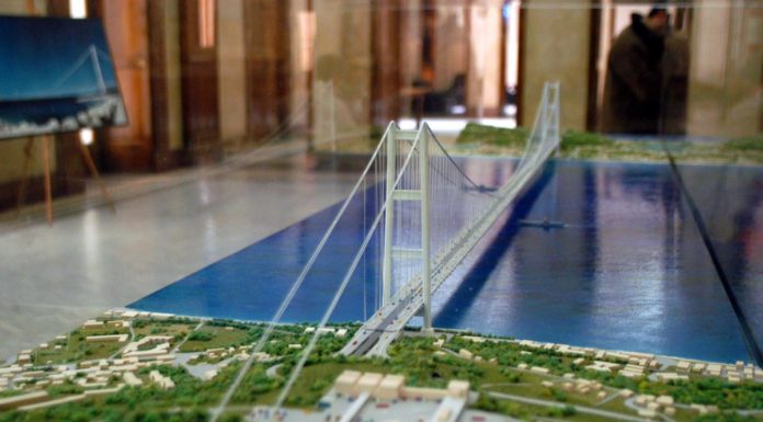 Ponte sullo Stretto, con le tre campate si torna al punto di partenza
