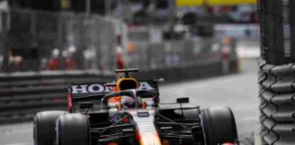 Verstappen vince a Montecarlo davanti a Sainz