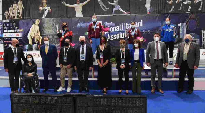 Giulia Rizzi trionfa nella spada agli Assoluti