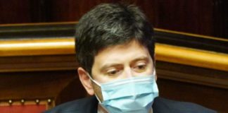Vaccino, Speranza “Probabile terza dose dai medici di base”
