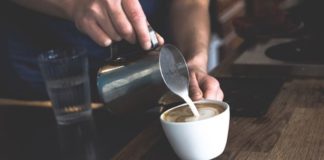 Nuova ordinanza zona bianca Sardegna, ok attività al chiuso e green pass