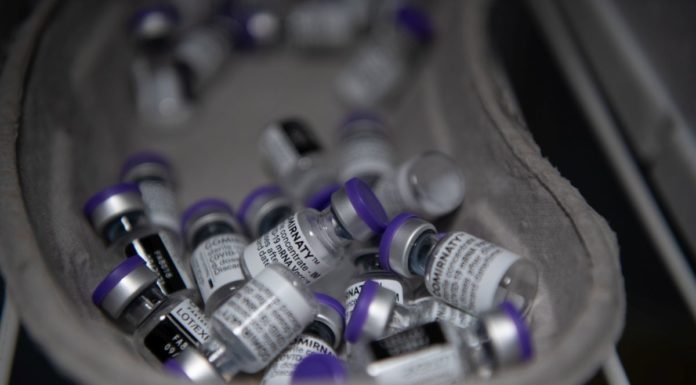 Ok dell’Aifa alla somministrazione del vaccino Pfizer a 12-15enni