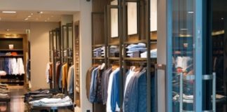 Via libera dalla commissione Commercio, inizio saldi il 3 luglio