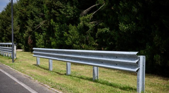 Superato crash test nuova barriera bordo laterale discontinua