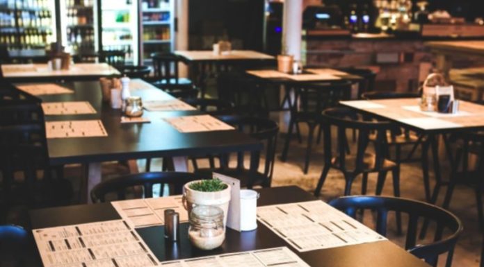 Limite di 4 persone al tavolo del ristorante, domani una riunione tecnica