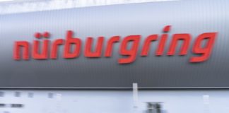 A bordo Mini John Cooper Works Cabrio per 24 ore al Nùrburgring