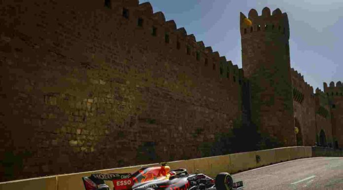 Perez sfreccia nelle libere a Baku, Sainz terzo davanti a Leclerc