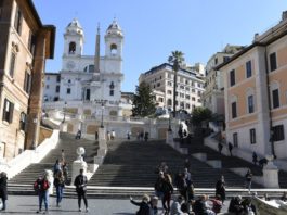 Sulle vacanze di Pasqua pesa la guerra, previste 200.000 presenze in meno rispetto allo scorso anno