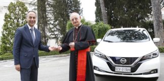 Nissan Leaf 100% elettrica entra nella flotta del Vaticano