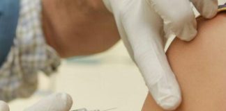 Campagna vaccinale, prenotazioni over 16 arrivano a 100mila in Sardegna