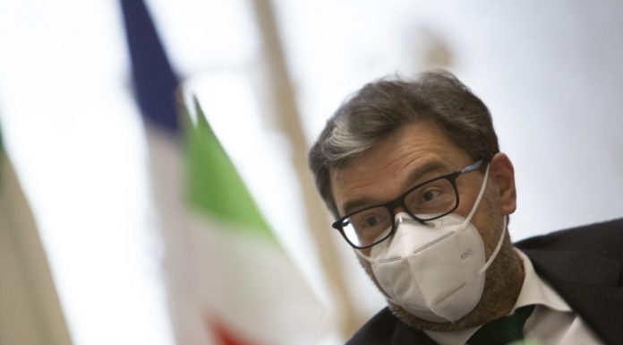 Ex Ilva, Giorgetti “Aspettiamo con impazienza il Consiglio di Stato”