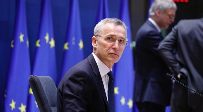 Stoltenberg “Dall’alleanza Russia-Cina nuovi pericoli per la Nato”
