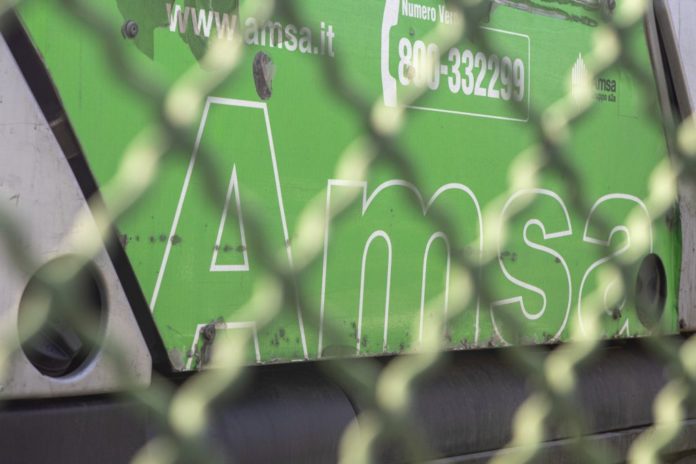 AMSA AZIENDA MILANESE SERVIZI AMBIENTALI DEPOSITO MEZZI PULIZIA NETTEZZA URBANA