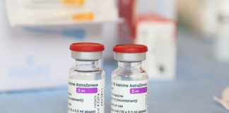 Vaccino, la Sicilia sospende AstraZeneca sotto i 60 anni