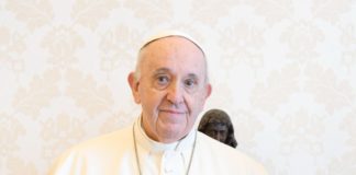 Papa Francesco “I bambini sono il futuro, garantirne salute e serenità”