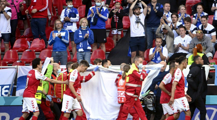 Paura Eriksen e gol Pohjanpalo, Danimarca-Finlandia 0-1