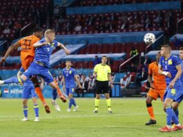 Netherlands, Dumfries to miss clash against Poland