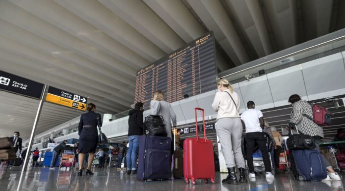 Un italiano su due vuole andare in vacanza, effetto Covid limitato