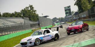 Mazda porta il drifting a Monza in uno show con la MX-5