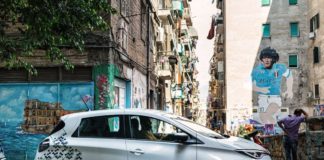 Mobilize, il car sharing di Renault sbarca all’ombra del Vesuvio
