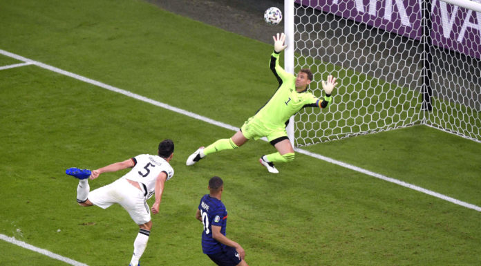 Francia-Germania 1-0, decisivo l’autogol di Hummels