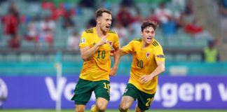 Ramsey e Roberts, Galles batte Turchia 2-0